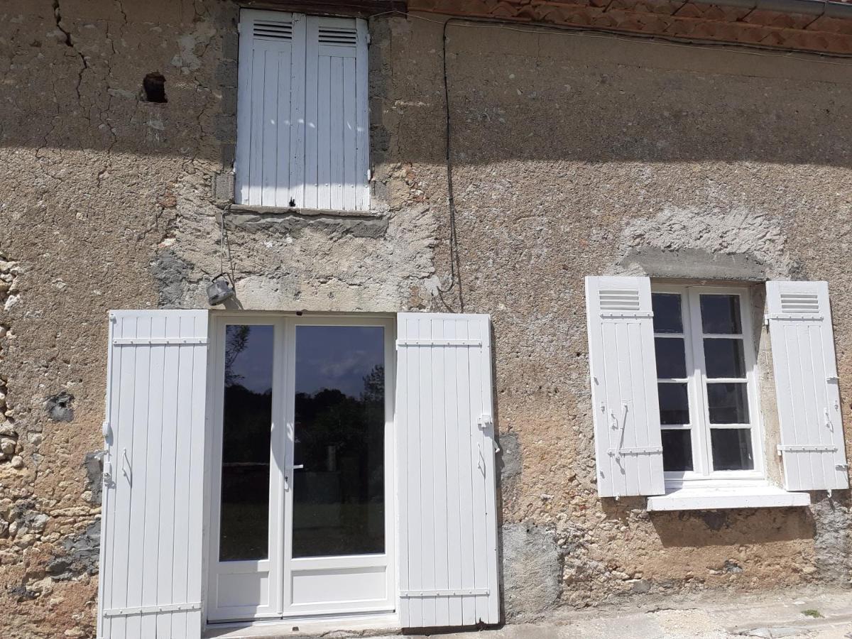 Chambre D'Hotes La Grange Chalagnac Екстериор снимка